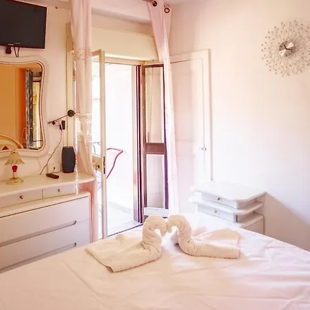 Casa In Montagna Vicino Al Mare 아파트