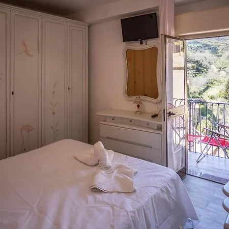 Casa In Montagna Vicino Al Mare 아파트 *
