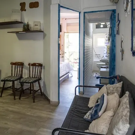 Casa In Montagna Vicino Al Mare 아파트 Itala